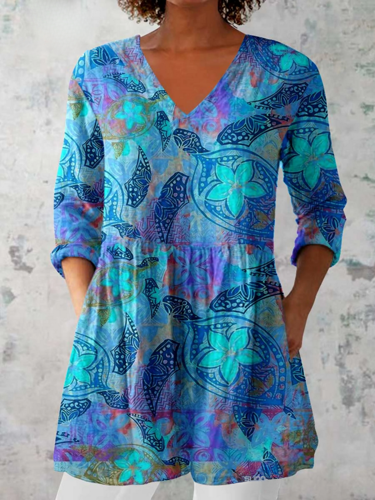 Lilia | Vintage V-neck Long Sleeve Shirt