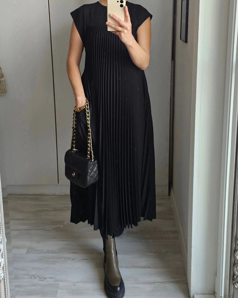 Sparkling Elegance | Sleeveless Pleated Dress