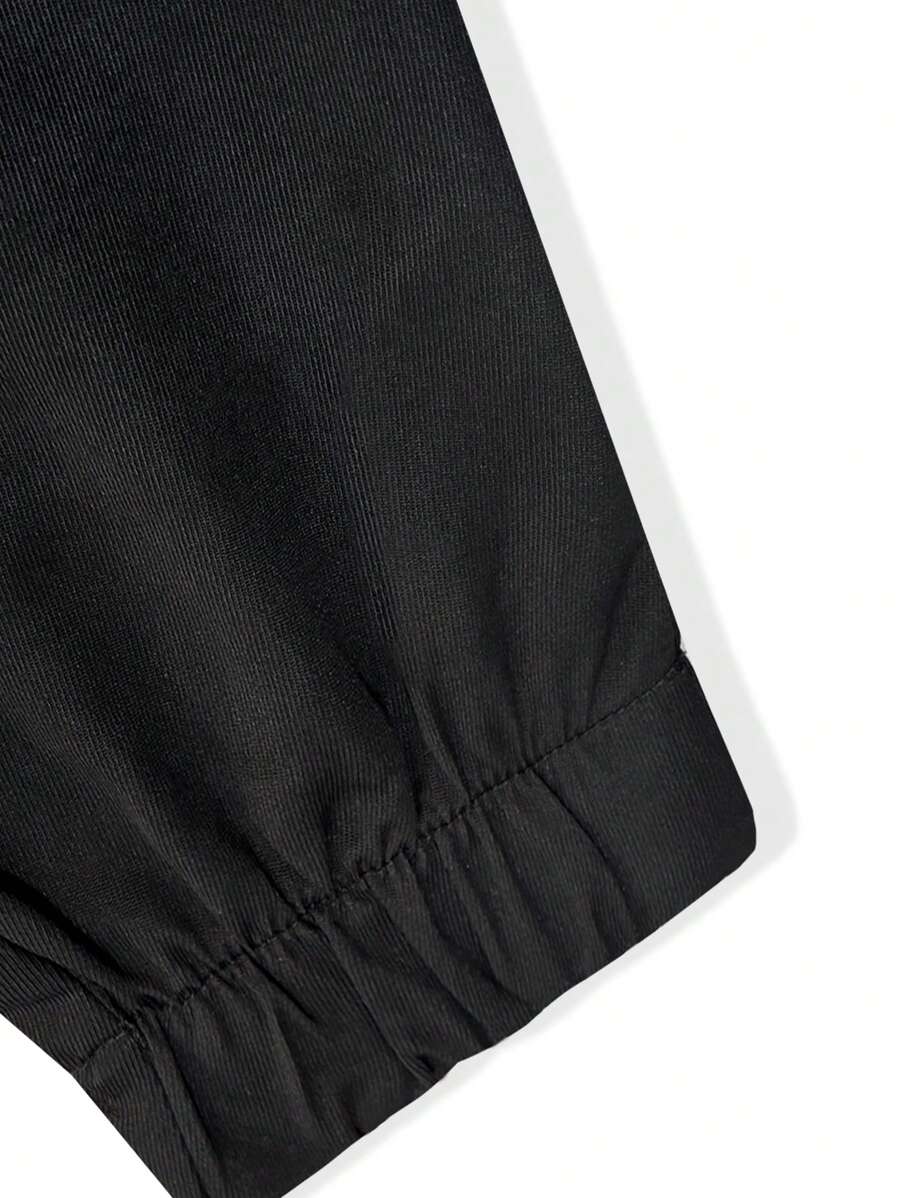 Men's modern urban cargo trousers in beige with cargo pockets and elasticated ankle cuffs