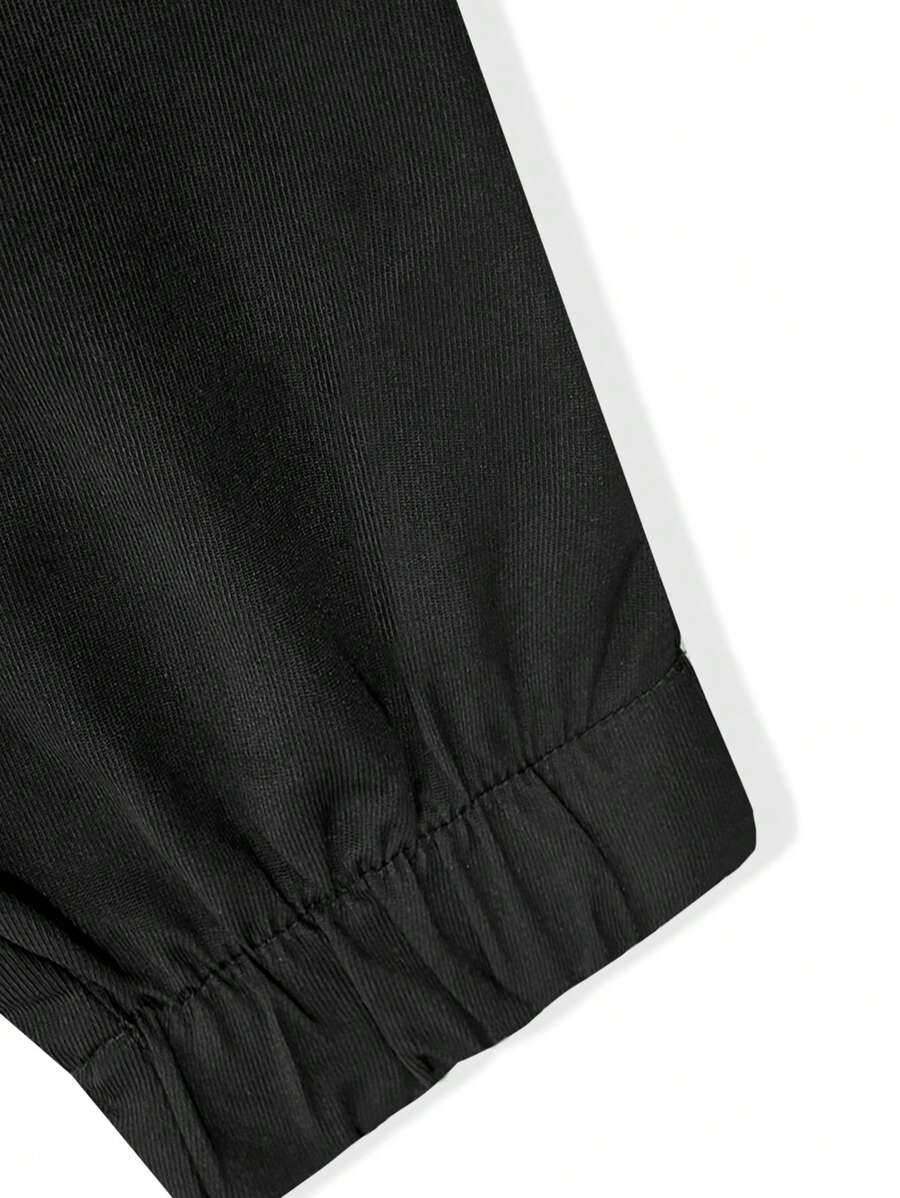 Men's modern urban cargo trousers in beige with cargo pockets and elasticated ankle cuffs