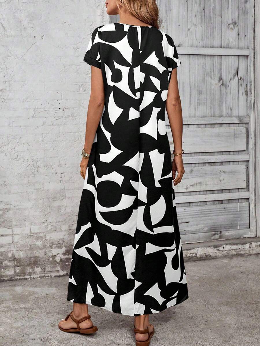 Chic Elegance: The Spark Comfort Dress