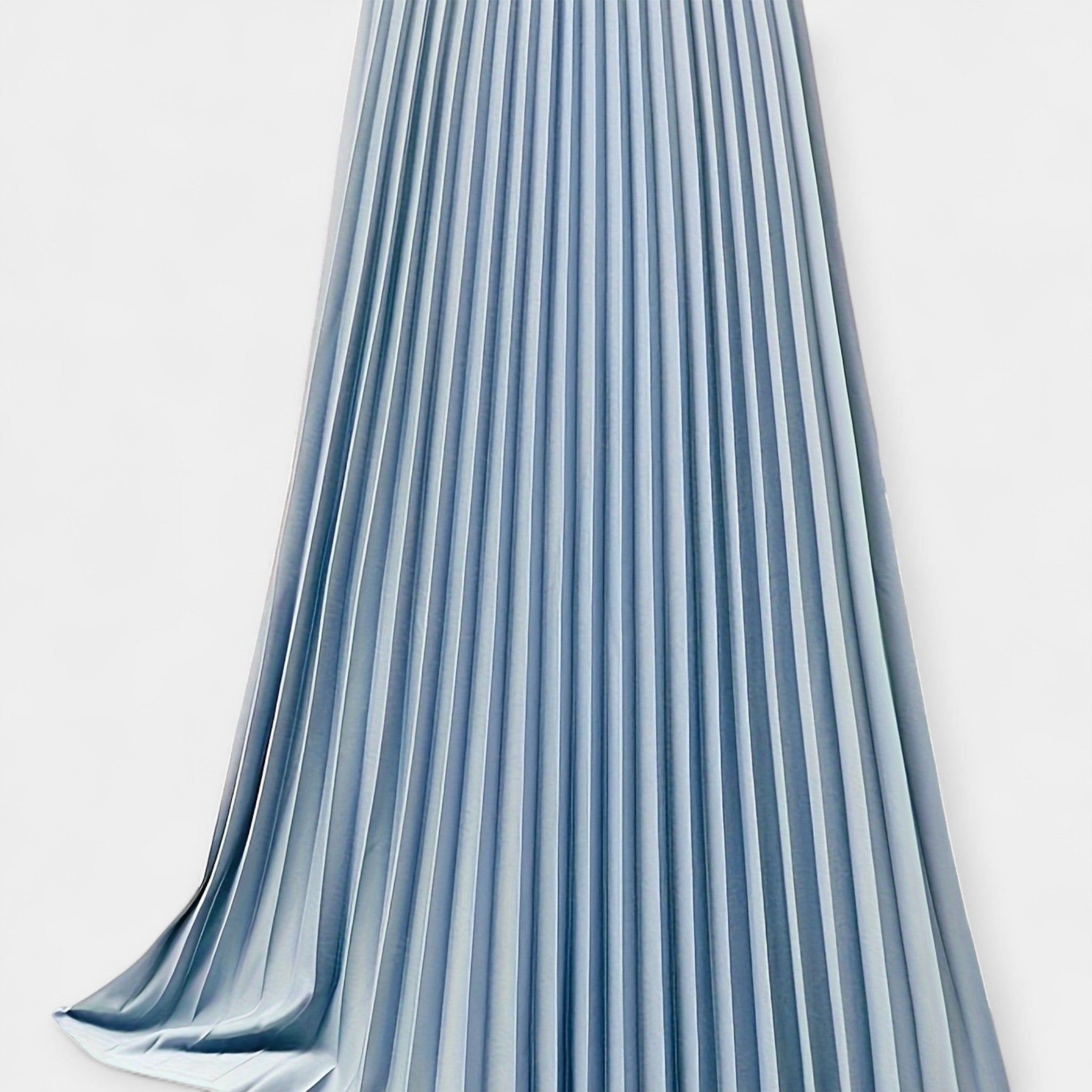 Wide pleated high-waist midi skirt in soft blush pink with a flowing silhouette