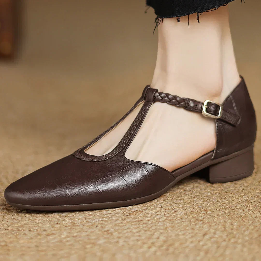 Classic T-bar heeled shoes in brown and black with a braided strap detail