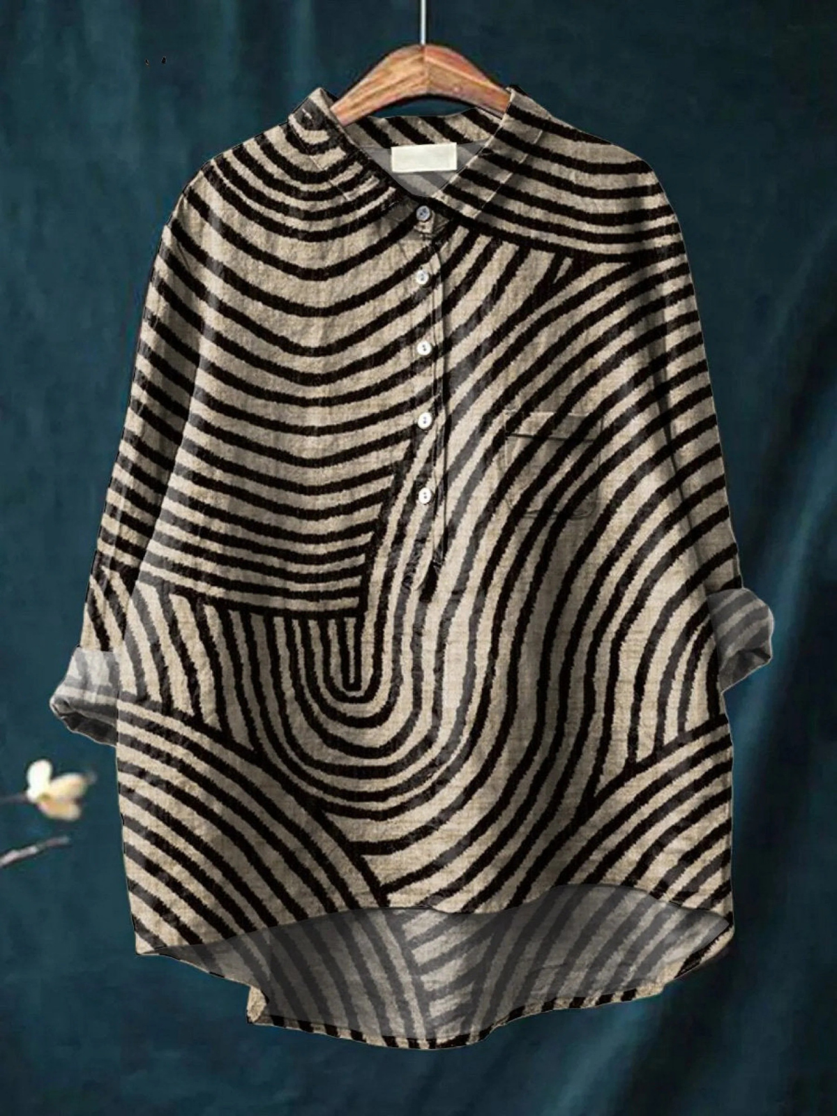 A multicolour light classic top with a clean, relaxed and timeless silhouette