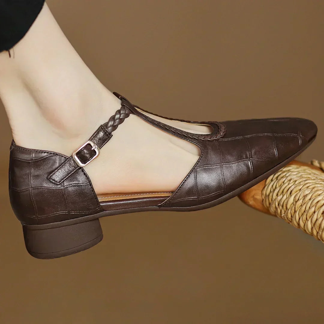 Classic T-bar heeled shoes in brown and black with a braided strap detail