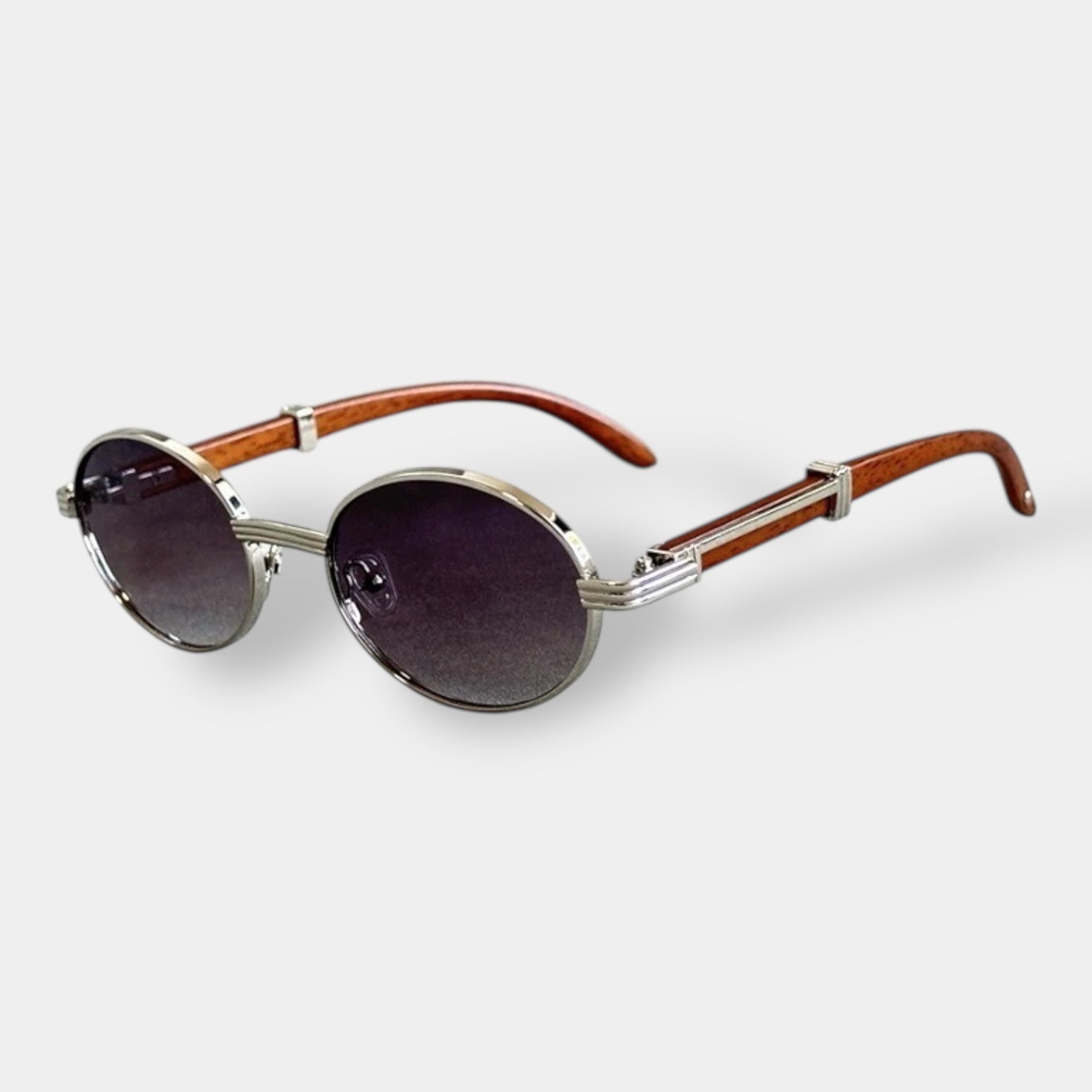 Round heritage sunglasses with a slim metal frame in a classic vintage silhouette