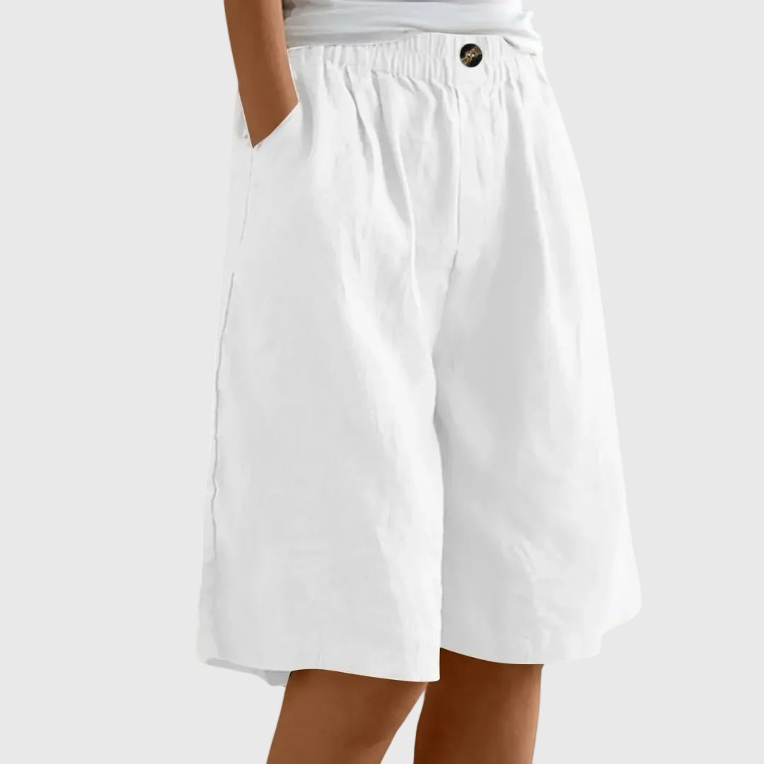 Women's casual leisure shorts in soft pink with an elasticated waist and relaxed fit