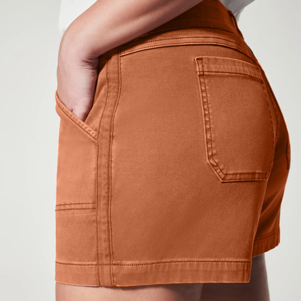 Women's high-waist shorts in beige with a relaxed leg and tie-fastening waist
