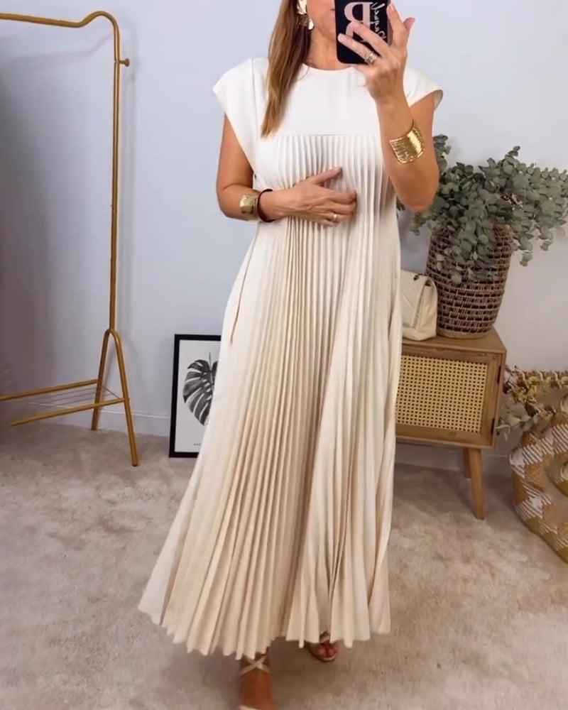 Sparkling Elegance | Sleeveless Pleated Dress