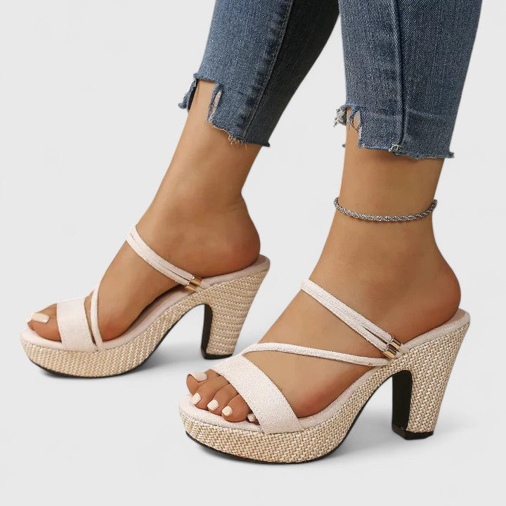 Women's strappy block-heel sandals in black with slim adjustable straps
