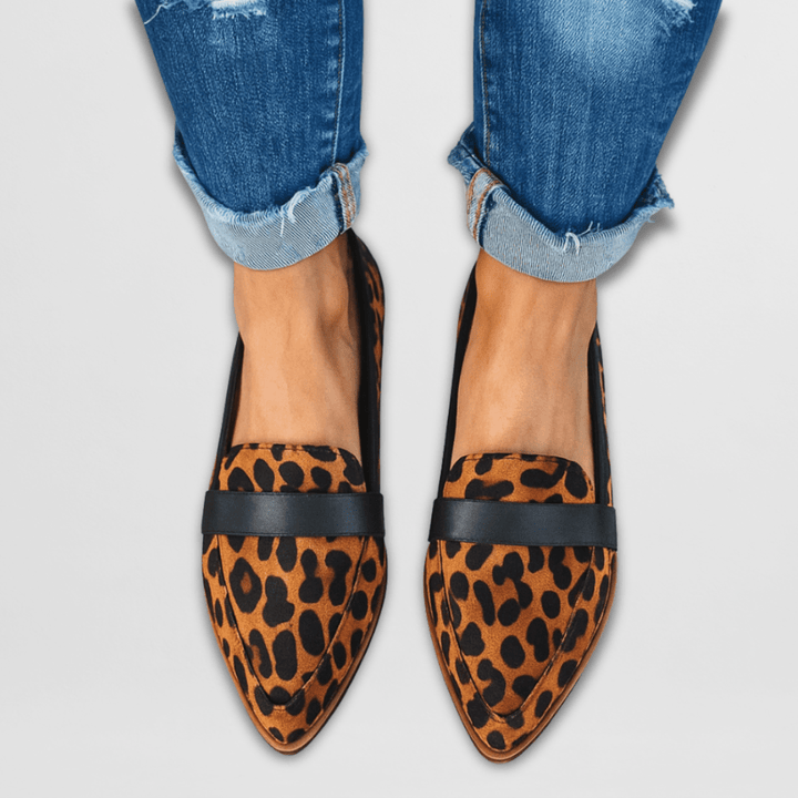 Classic women's loafer in brown, also available in grey, black and leopard print, with a clean streamlined shape