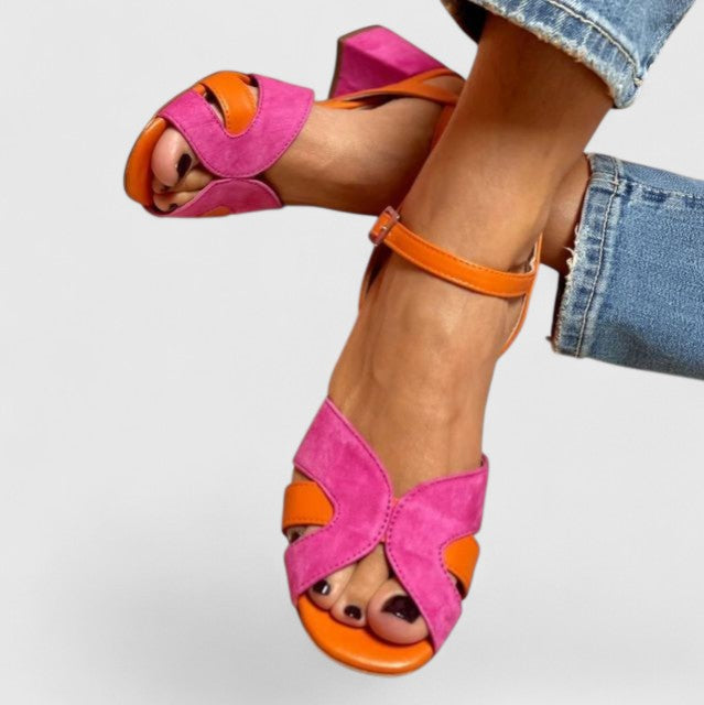 Elegant orthopaedic heels in pink with a cushioned sole and refined silhouette