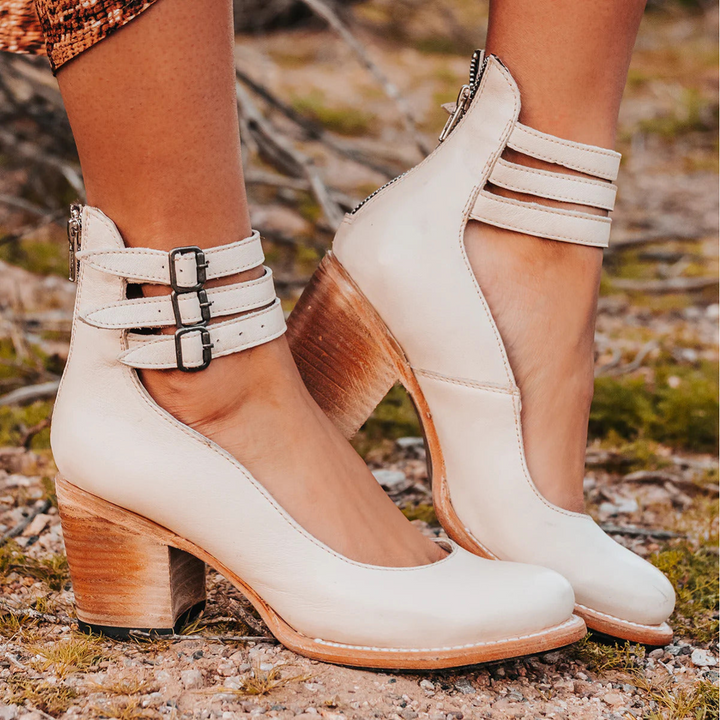 Women's block heel strappy shoes in brown with a vintage-inspired multi-strap design