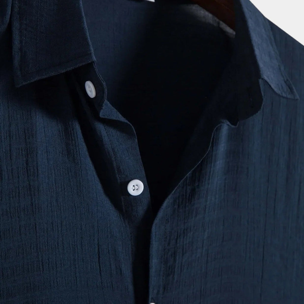 Men's classic summer shirt in white with a pleated front and clean collar