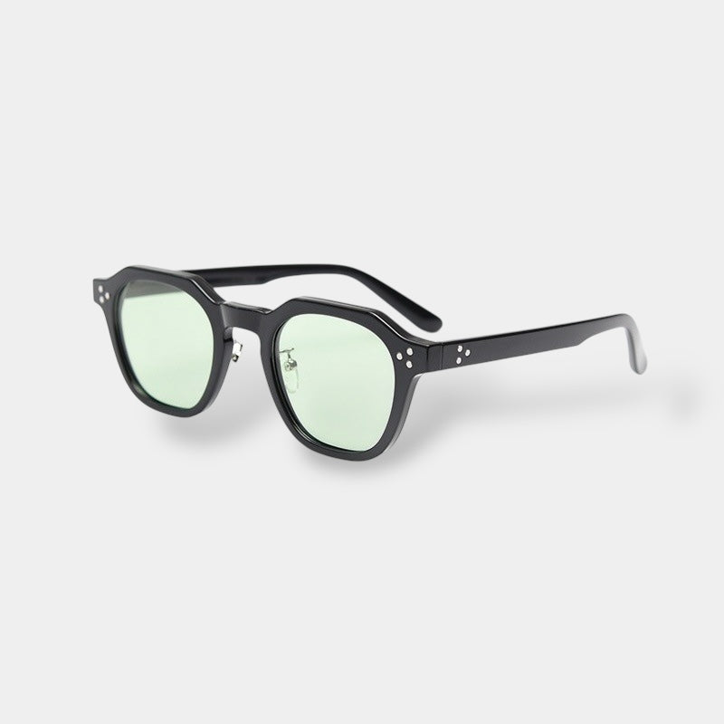 Yacht-inspired round polarised sunglasses with a lightweight frame in green-brown tones