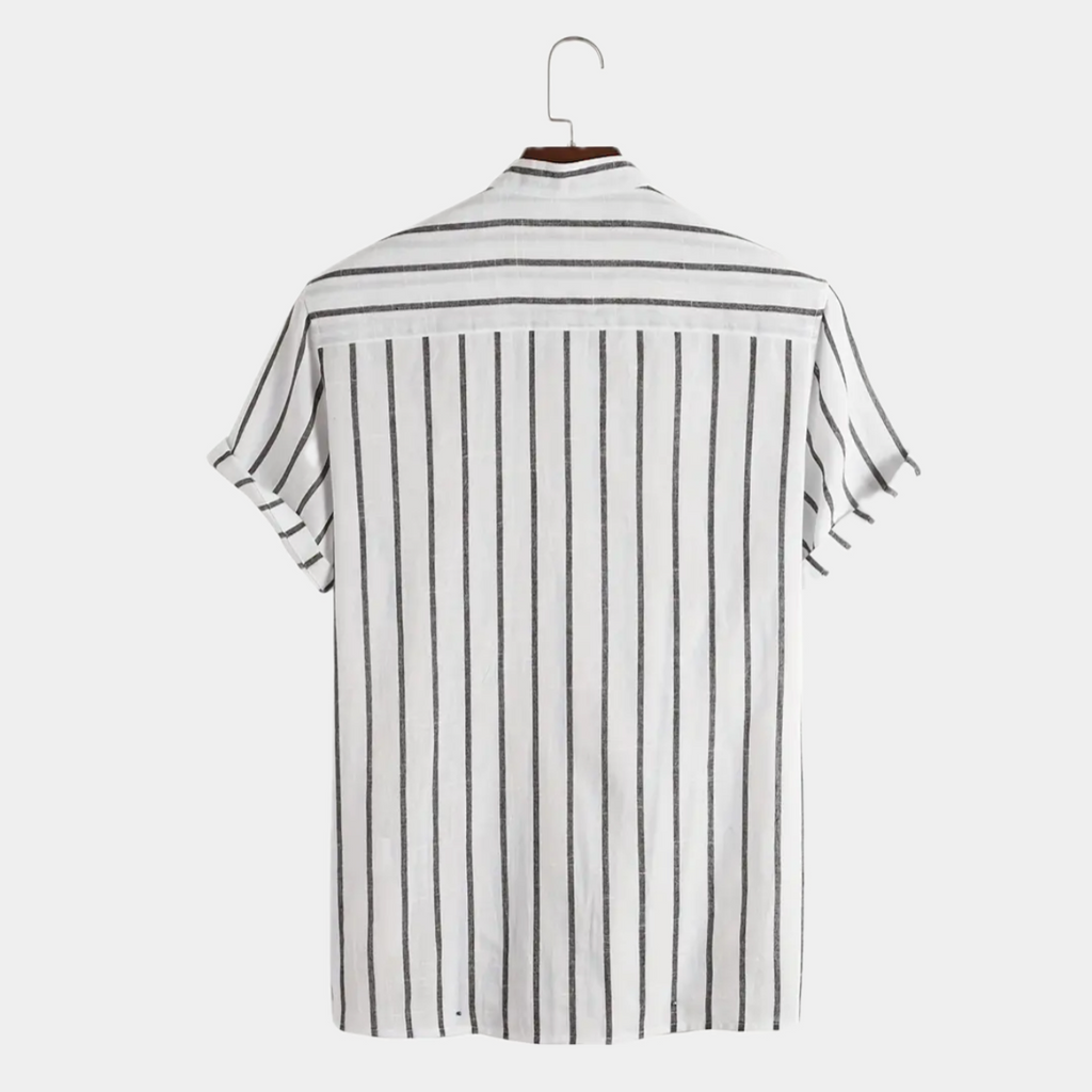 Men's classic crew-neck T-shirt in white with a clean regular fit