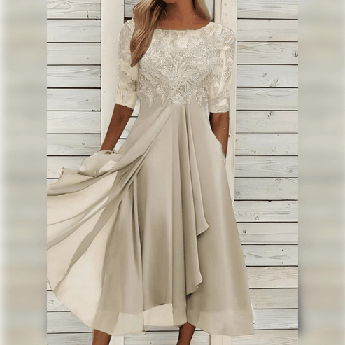 Léa Lace Elegance Dress by The Spark