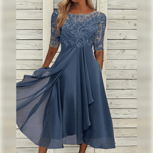 Léa Lace Elegance Dress by The Spark
