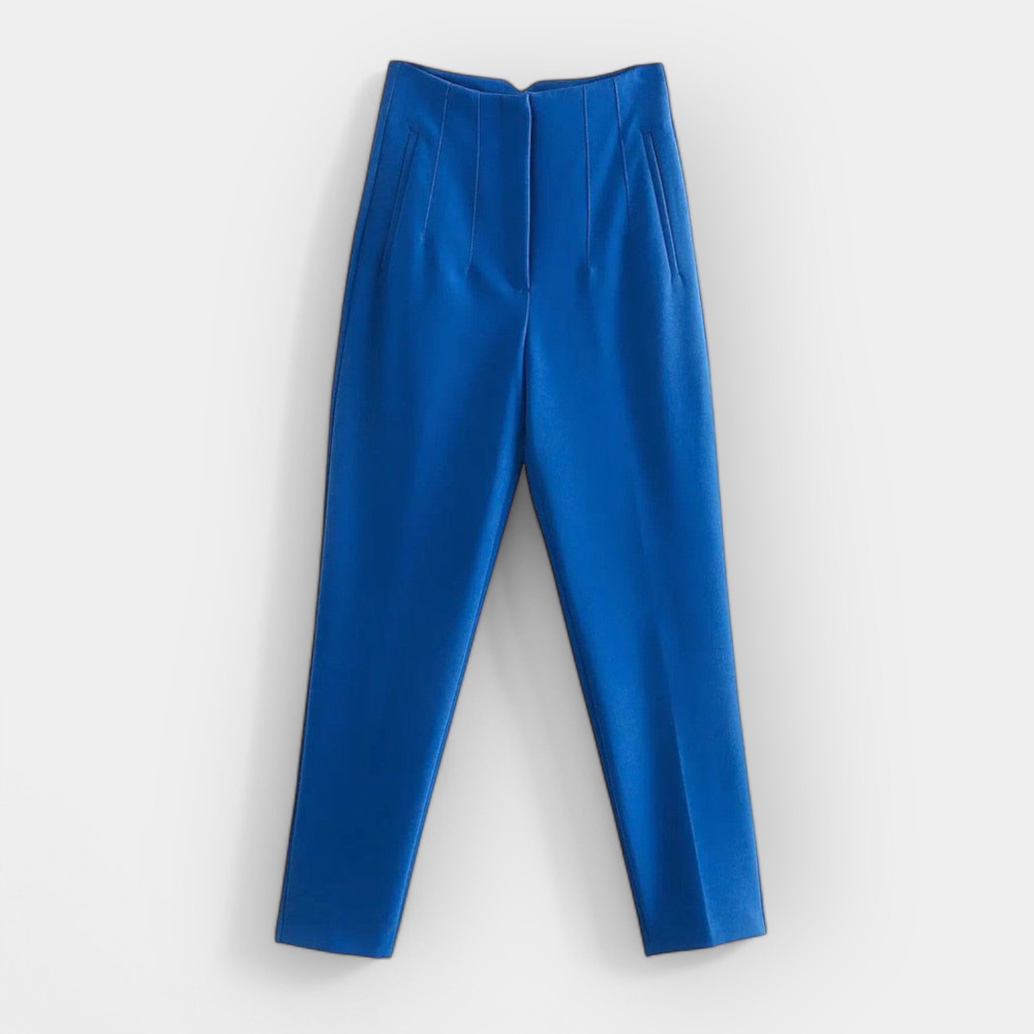 Women's elegant daytime trousers in cream with a smooth, fluid silhouette