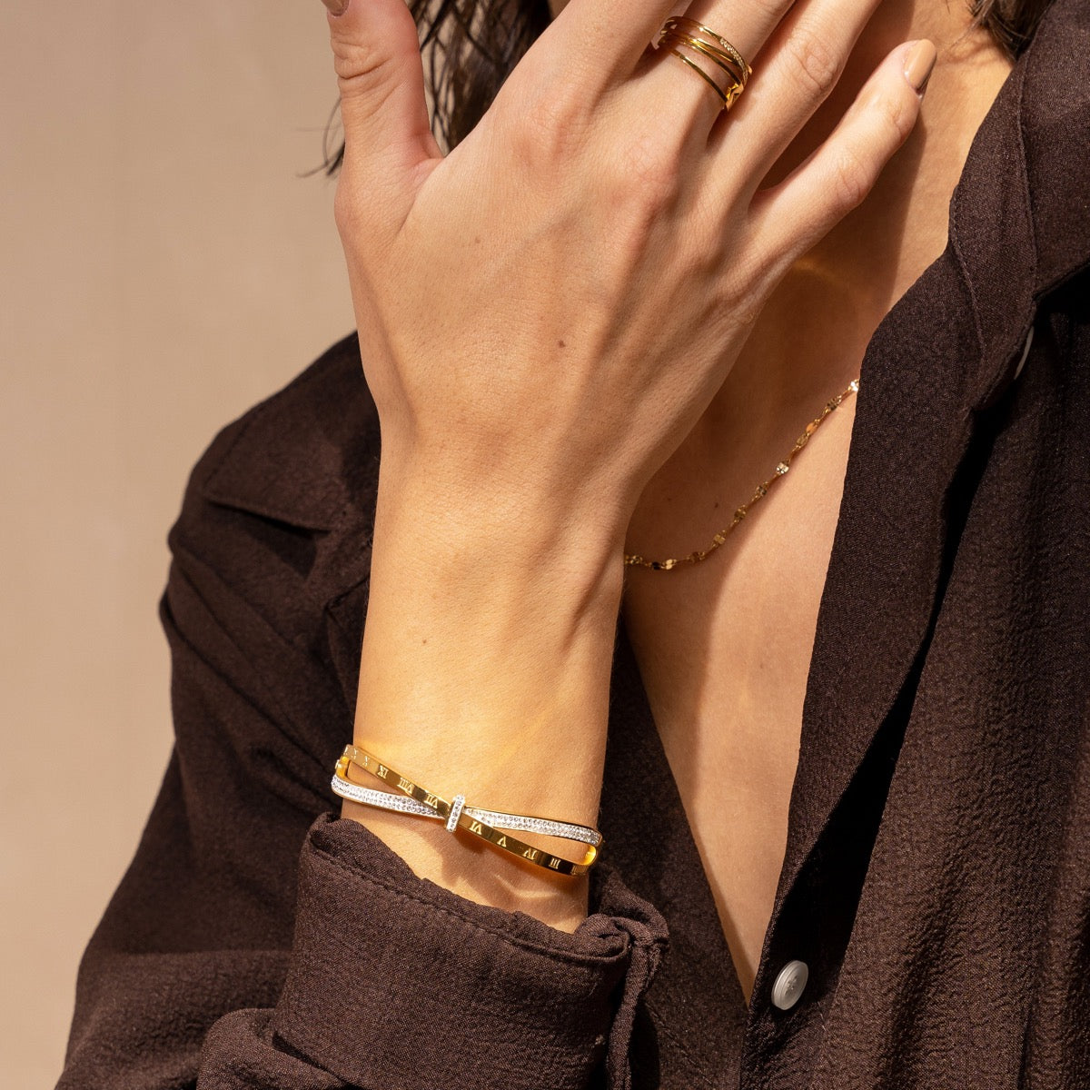 Elegant polished gold bangle bracelet