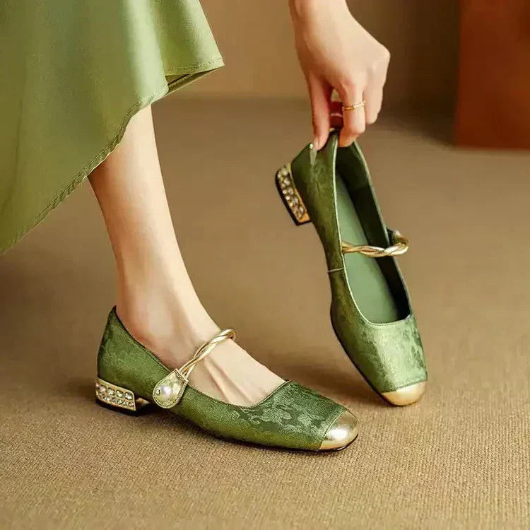 Inés | Closed-Back Orthopaedic Shoes
