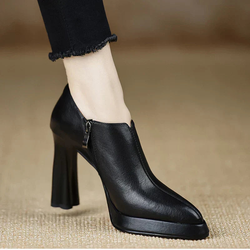 Ivonne | Stylish Orthopaedic Court Shoes