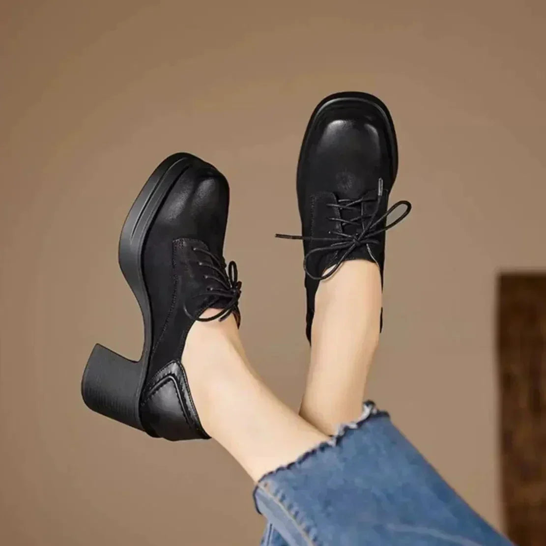 Dagmar | Classic Orthopaedic Court Shoes