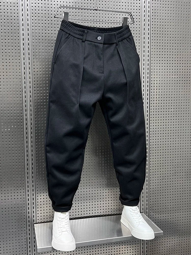 Men's classic pleated dress trousers in grey with a clean tailored silhouette
