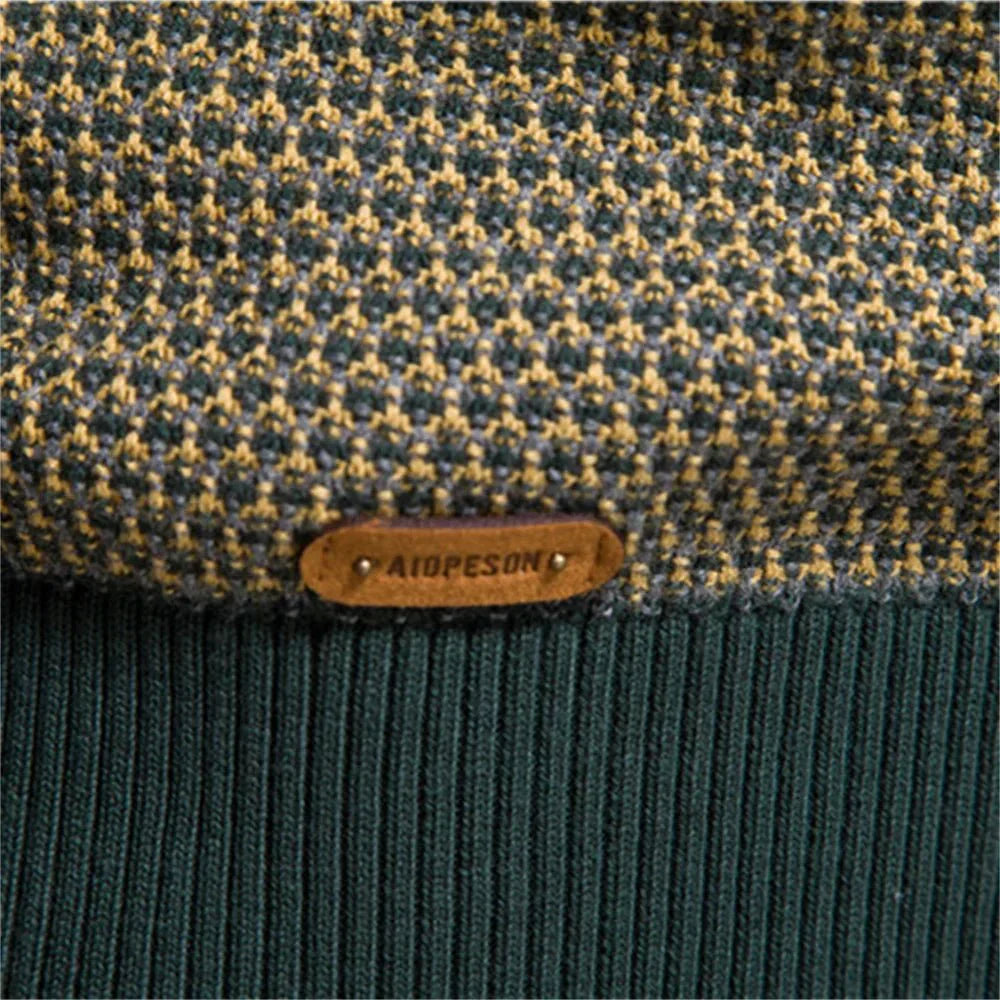 Men's diamond-pattern jumper in black with embroidered detailing and a clean regular fit