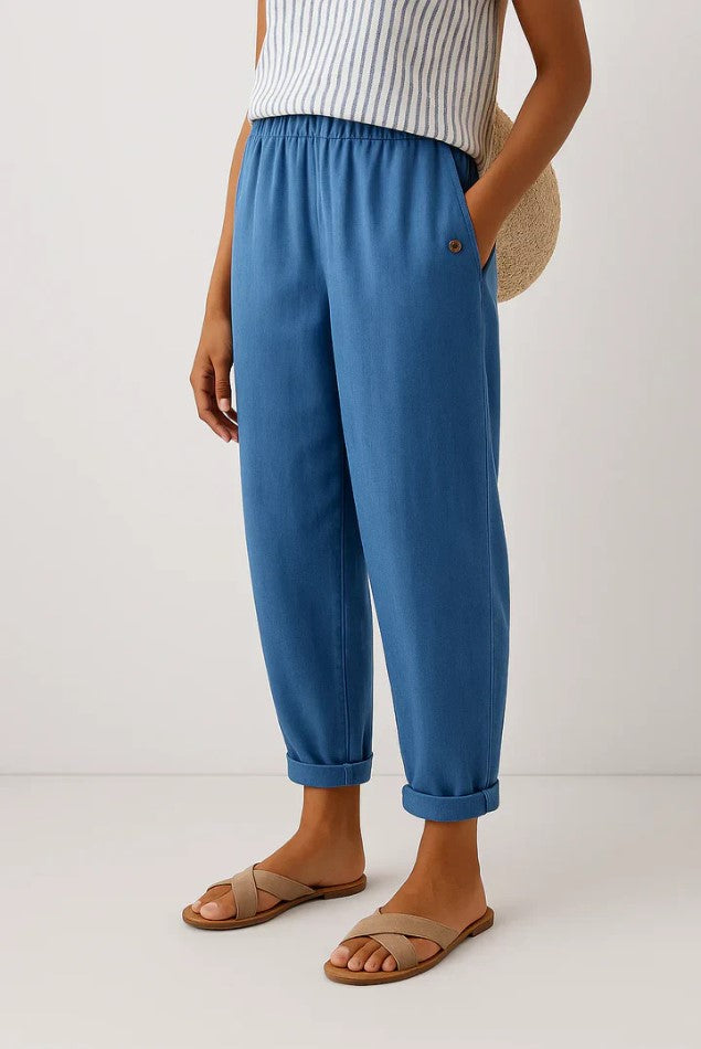 Lightweight women's casual trousers in beige with a relaxed wide-leg cut and elasticated waist