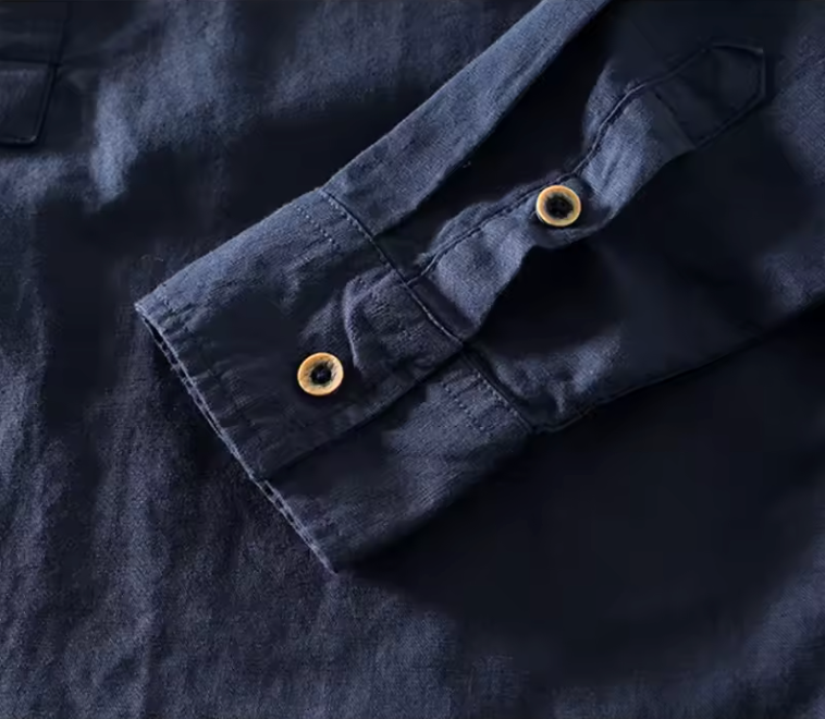 Men's lightweight relaxed shirt in beige with a clean, easy silhouette