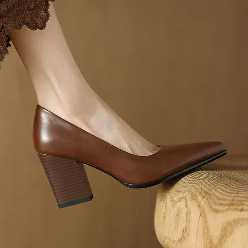 Beatriz | Elegant Orthopaedic Court Shoes
