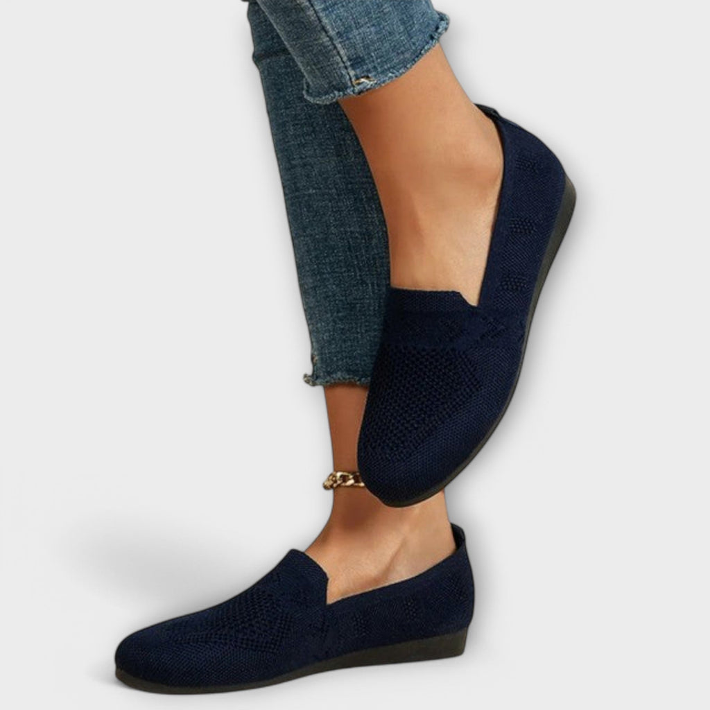 Classic loafers in blue, black and purple with a refined, timeless silhouette