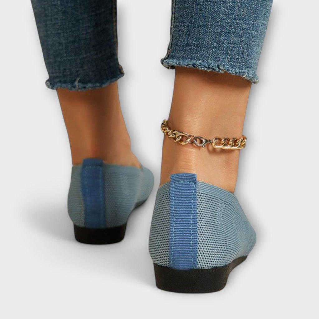 Classic loafers in blue, black and purple with a refined, timeless silhouette
