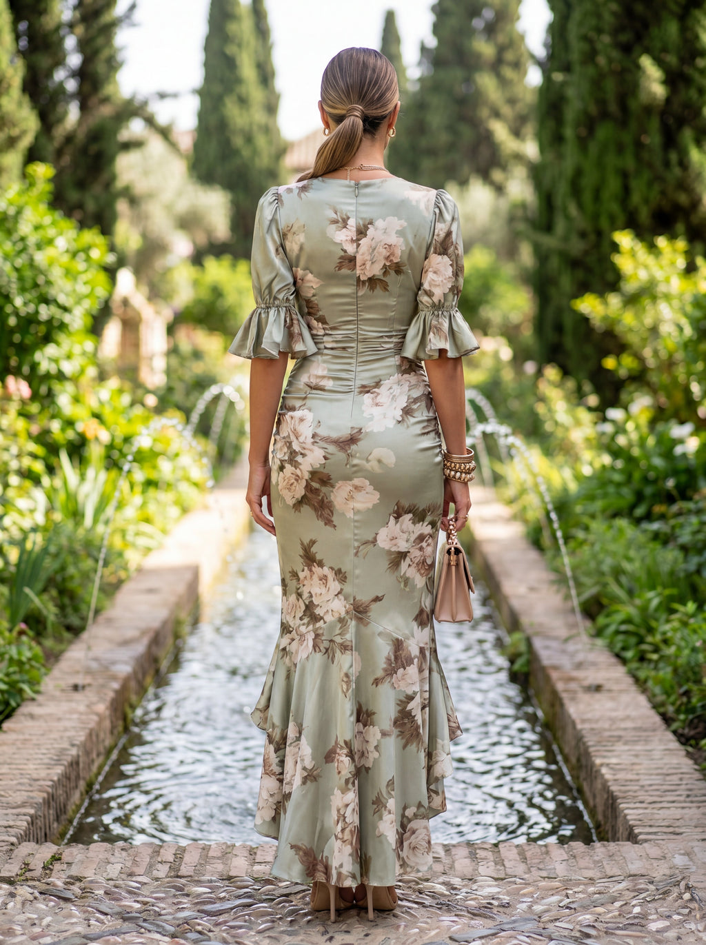 Ana - Long asymmetrical satin dress in green with a V-neck