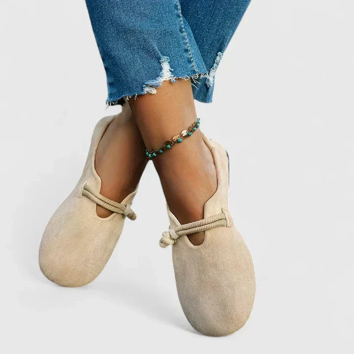 Beige orthopaedic everyday shoes with a soft upper and cushioned ergonomic sole