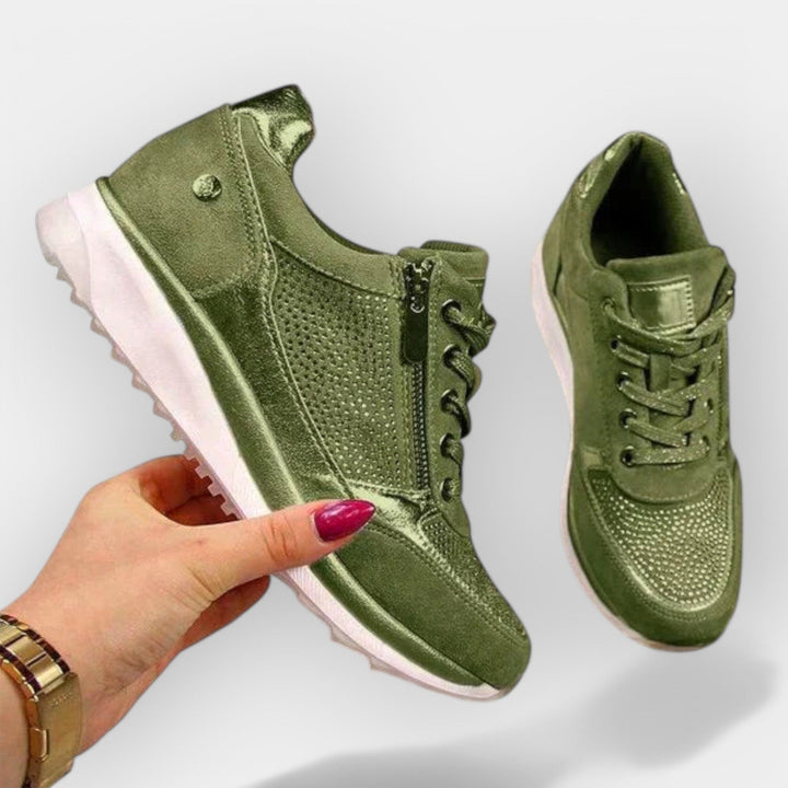 Women's zip-up anatomic trainers in beige with a cushioned ergonomic sole