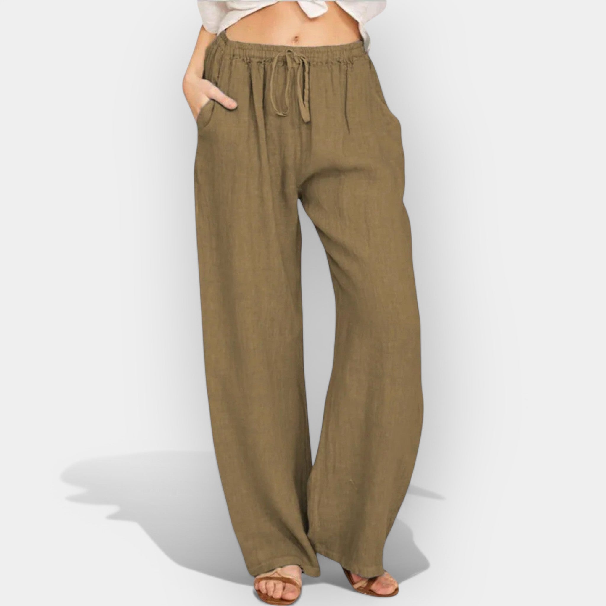 Women's wide-leg summer trousers in white with a light, airy silhouette