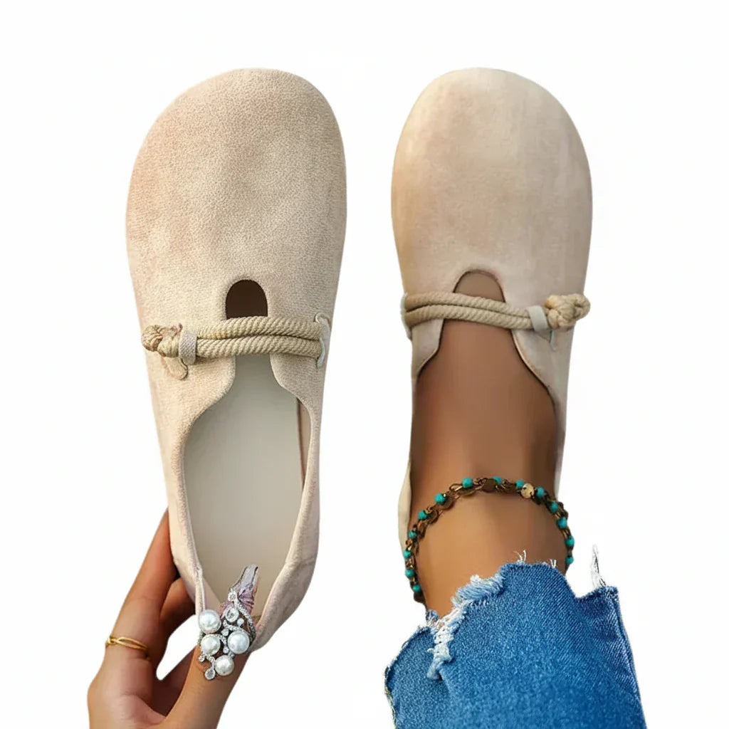 Beige orthopaedic everyday shoes with a soft upper and cushioned ergonomic sole
