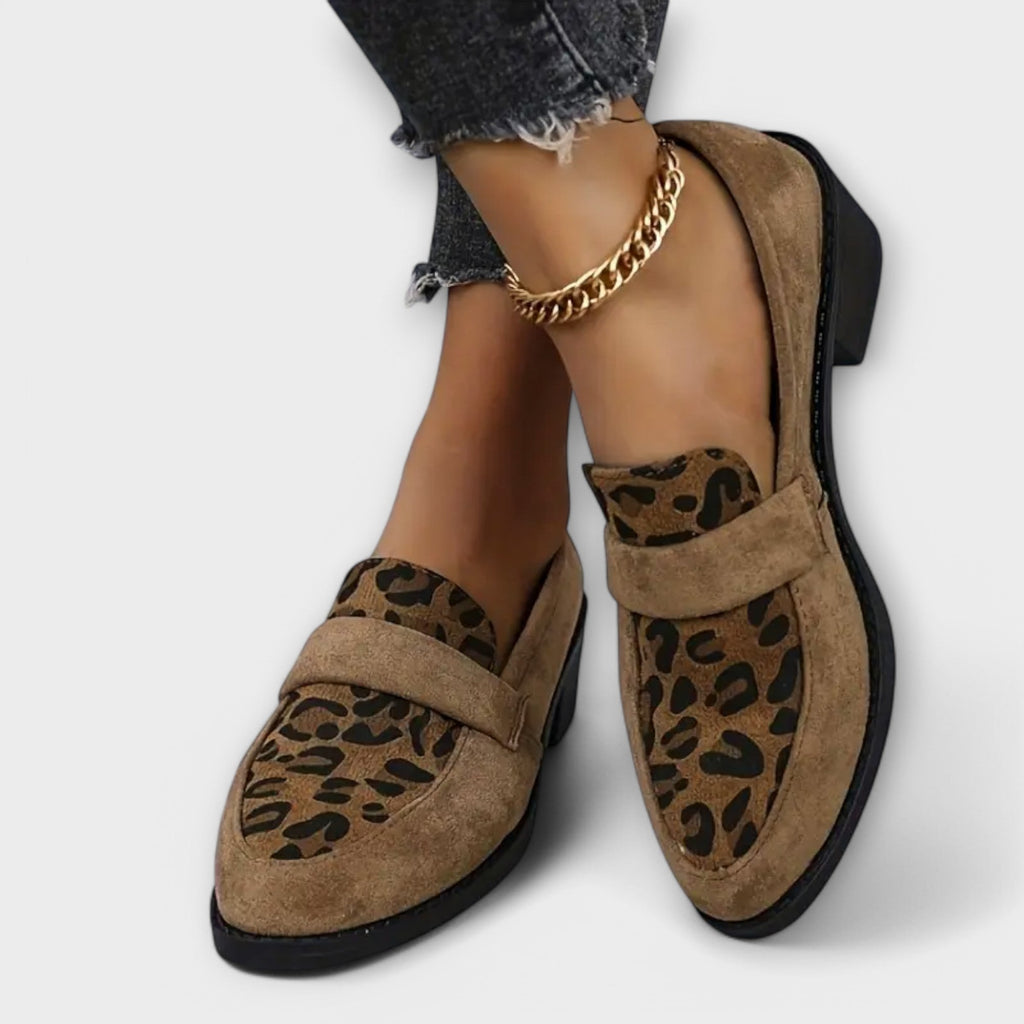 Leopard print loafers in brown tones with a classic, elegant silhouette