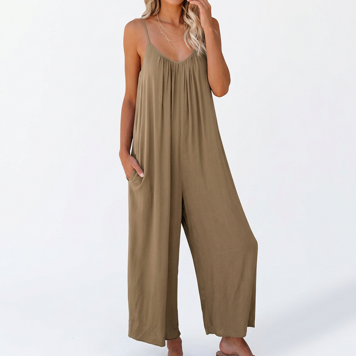 Relaxed wide-fit women's two-piece set in beige, available in a wide range of colours including red, grey, black, purple, navy and burgundy