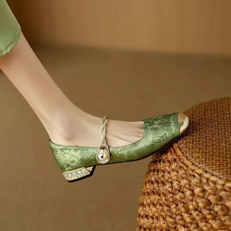 Inés | Closed-Back Orthopaedic Shoes