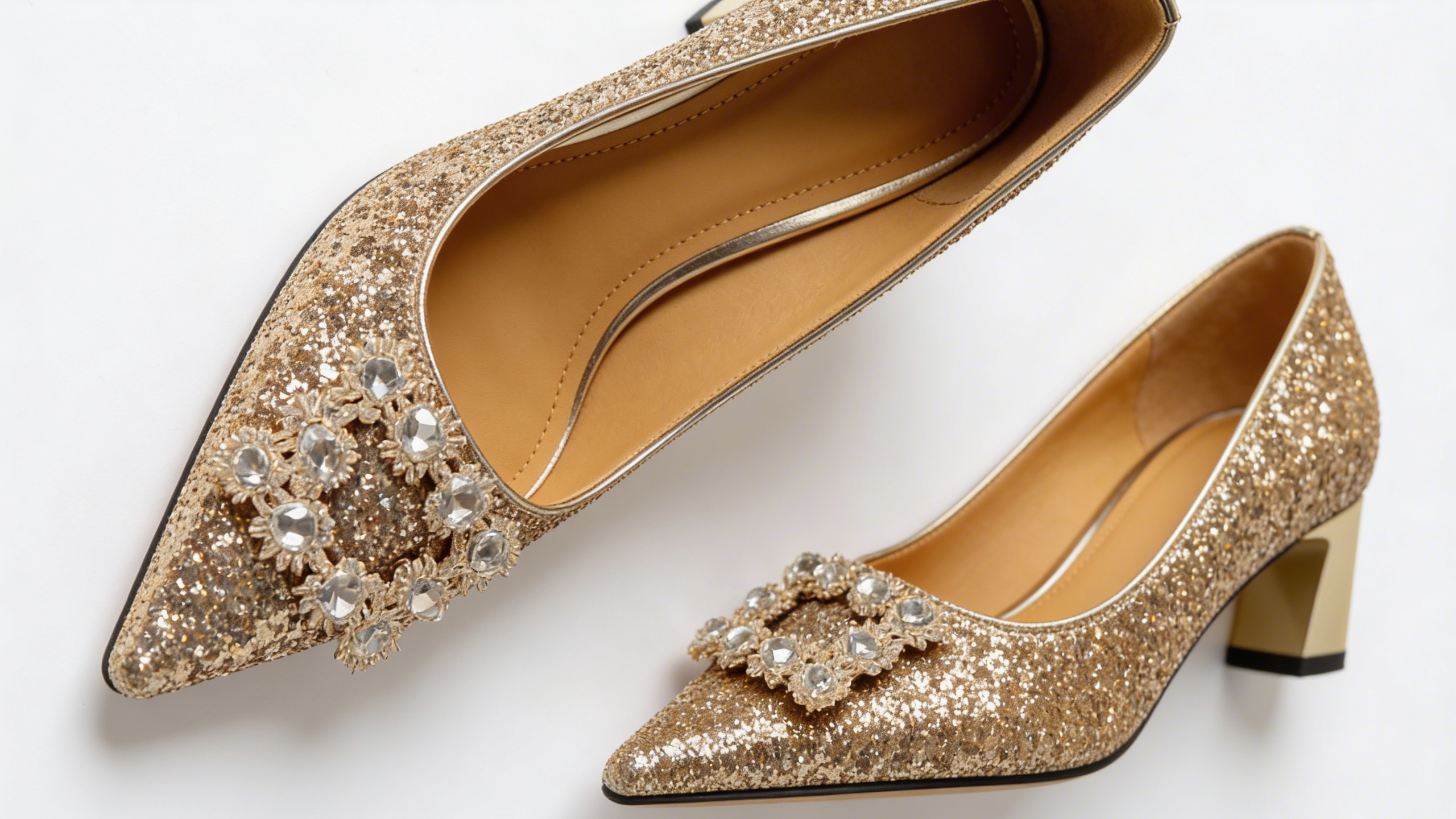 Magdalena | Orthopaedic Court Shoes with Brocade