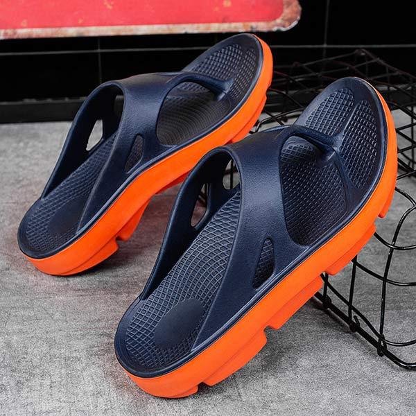 Men's supportive slippers with thick sole in black, grey and blue