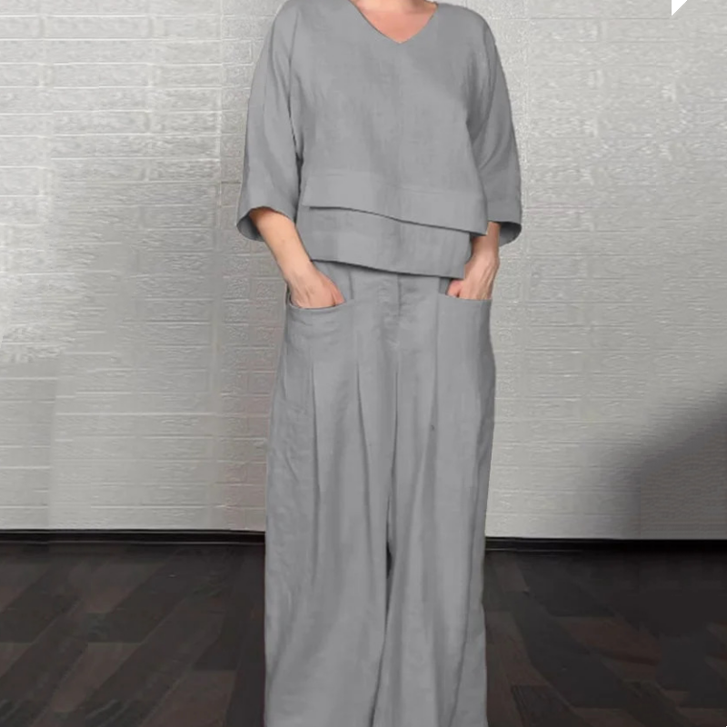 Women's relaxed two-piece set in black, also available in white, beige, grey and navy, with a loose easy-fitting silhouette