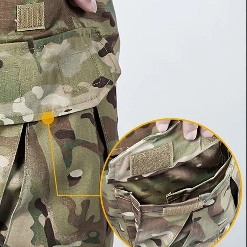Men's tactical cargo trousers in army green with multiple pockets and reinforced knee panels
