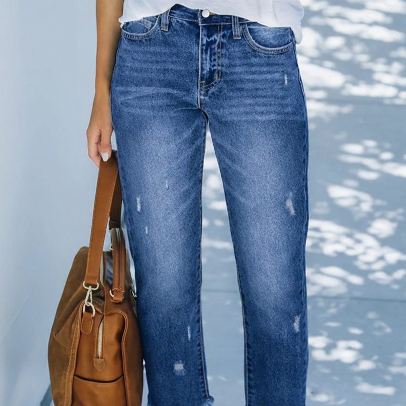 FEMINA | Retro Straight-Leg Jeans for Women